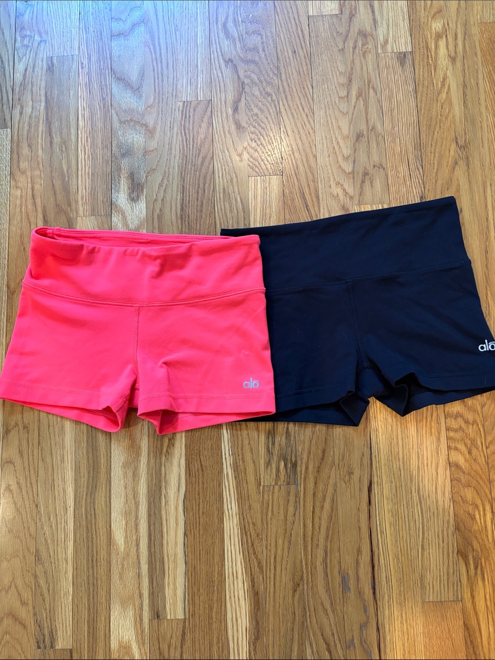 ALO Yoga Women's High-Waist Workout Shorts - Bright Orange and Black Size S